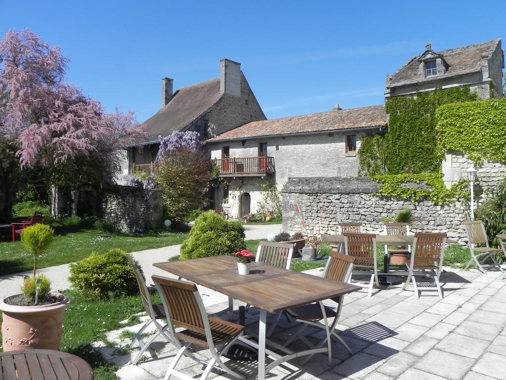 Hotel Le Pigeonnier du Perron, The Originals Relais  Availles-en-Chatellerault Exterior foto