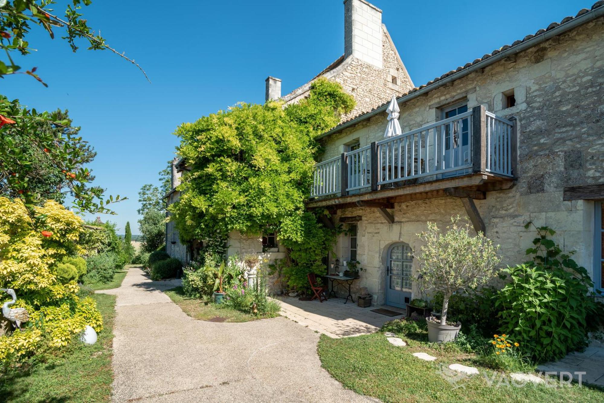 Hotel Le Pigeonnier du Perron, The Originals Relais  Availles-en-Chatellerault Exterior foto
