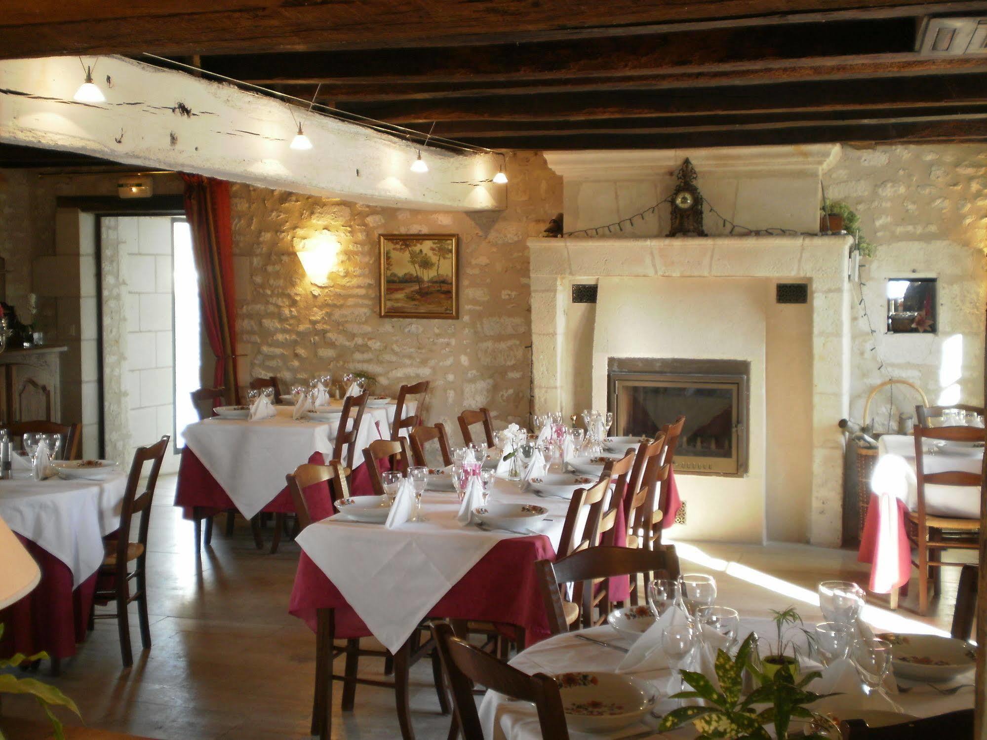 Hotel Le Pigeonnier du Perron, The Originals Relais  Availles-en-Chatellerault Exterior foto
